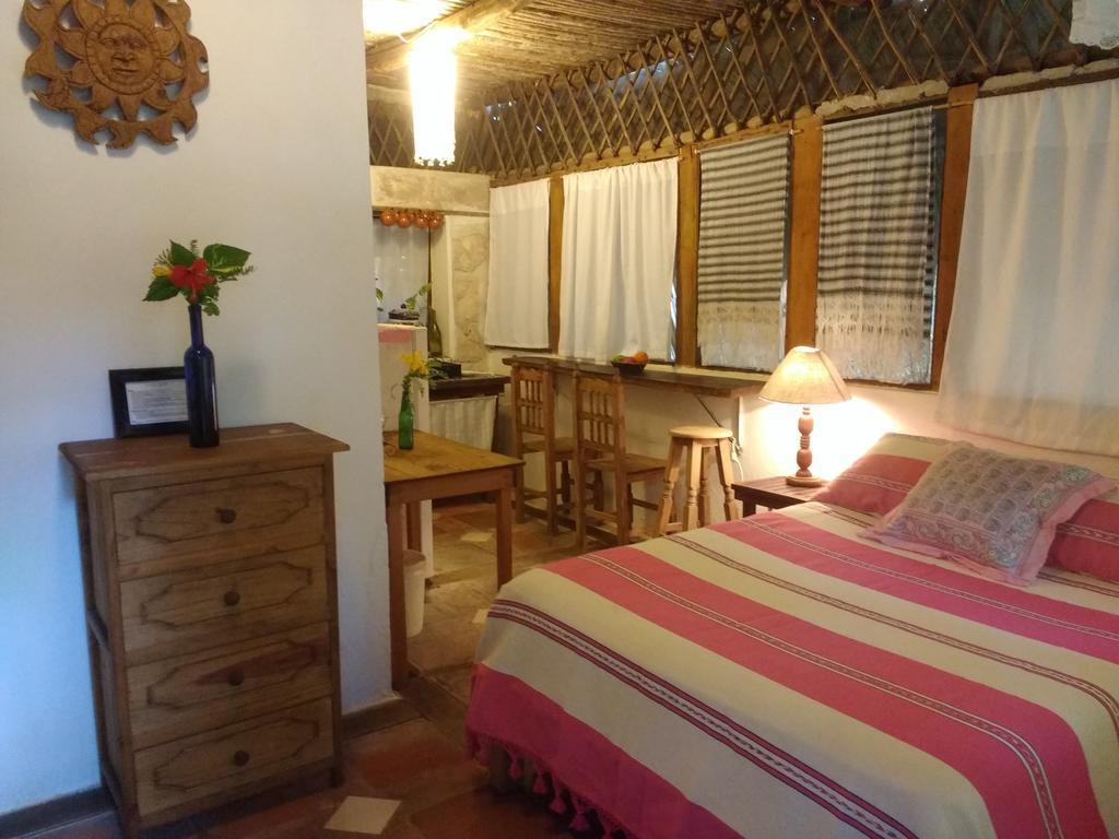 ホテル Casitas Kinsol プエルト・モレロス エクステリア 写真